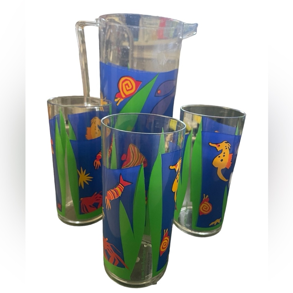 VTG Sara Anderson 1994 Tropical Fish Acrylic 3 Drinking Glasses Pitcher Set READ